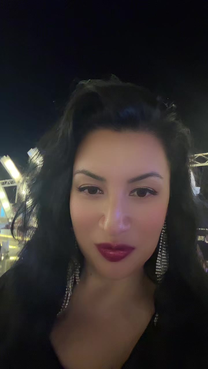 @Kılıç Kraliçesi