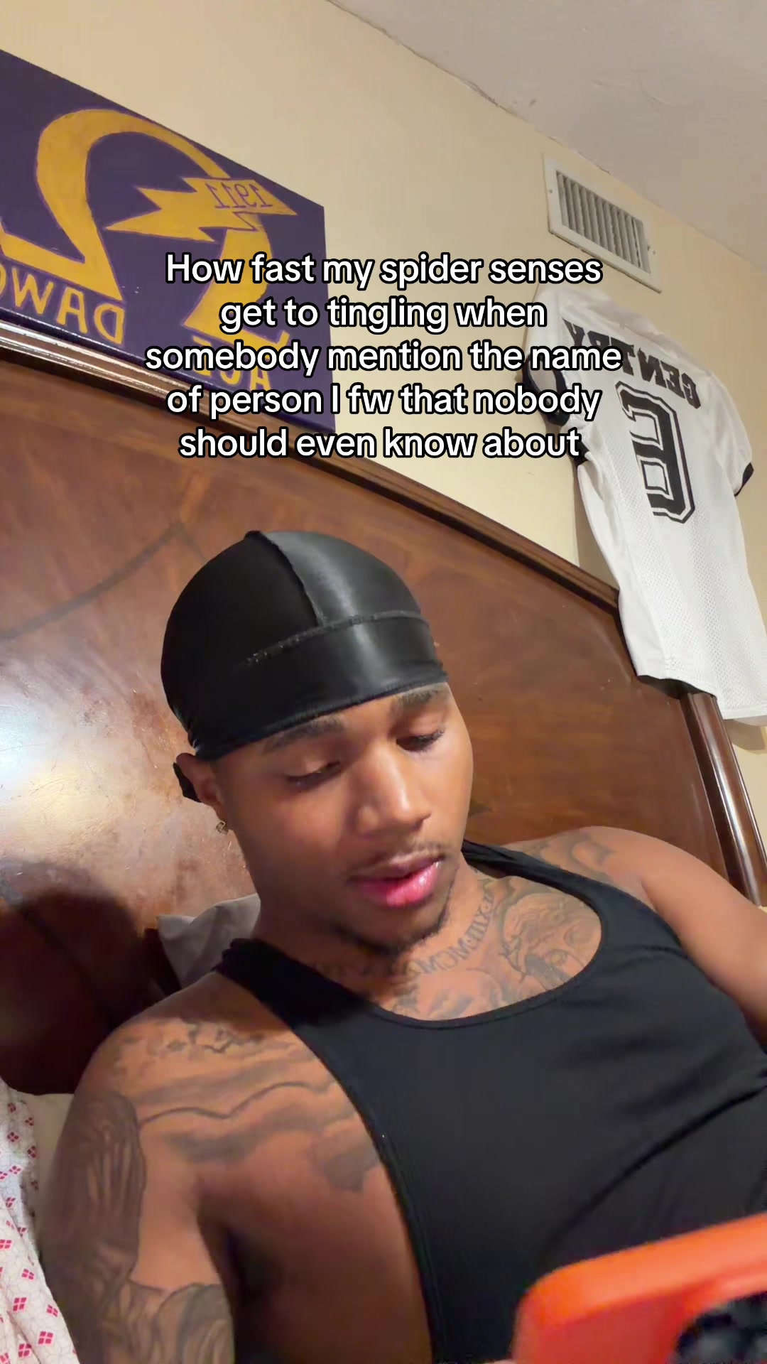 @_deewho