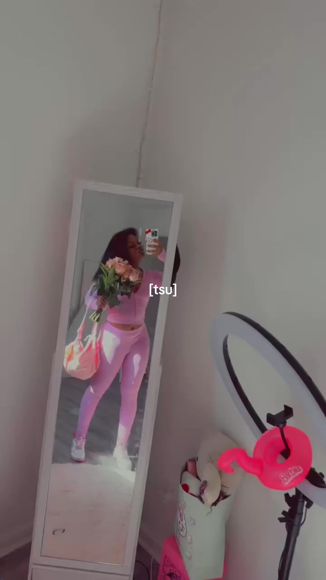 @Tsunamii