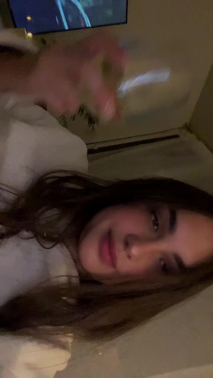 @Tania