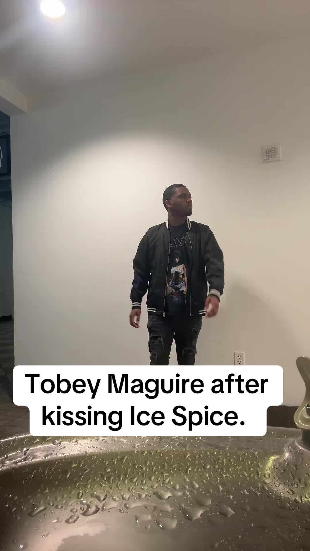 @Maequn02