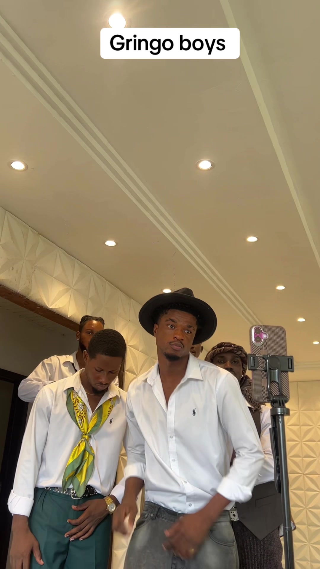 @S_f🇬🇭