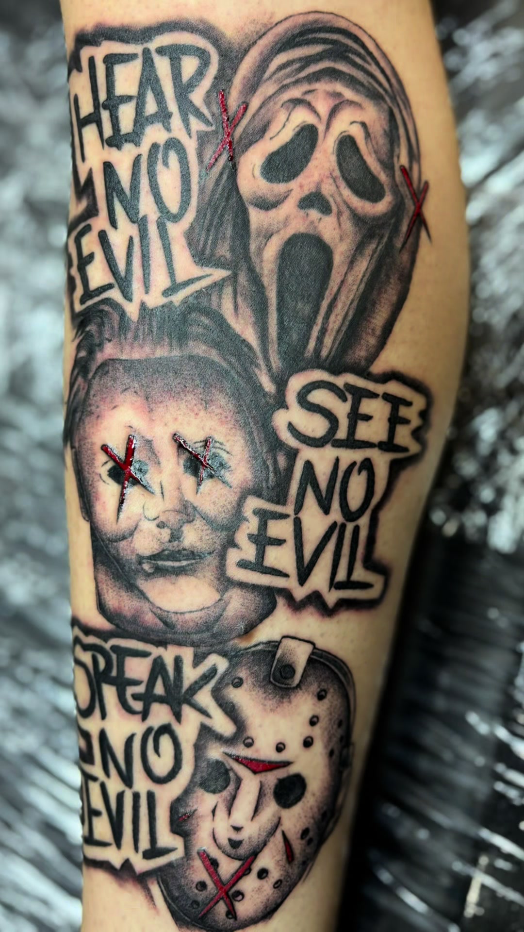 @serg.locs.tattoo