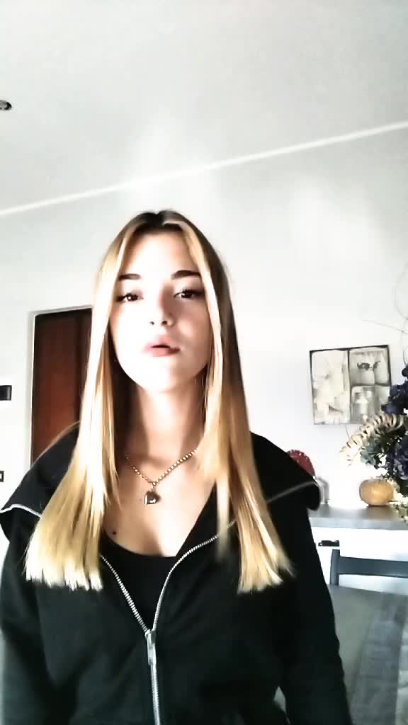 @👸🏼