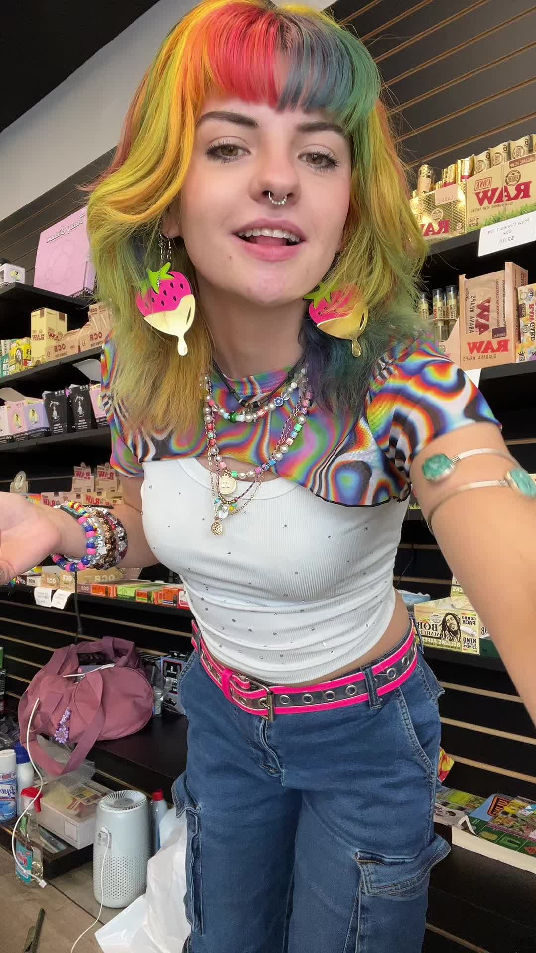 @Smokeshopgirl🍄🪩