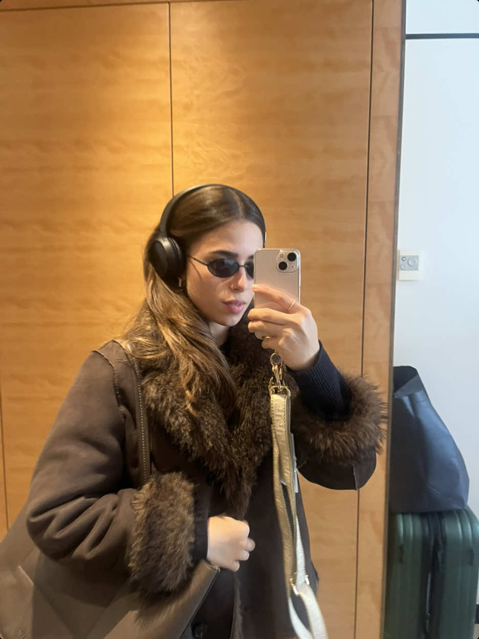 @L U C I A