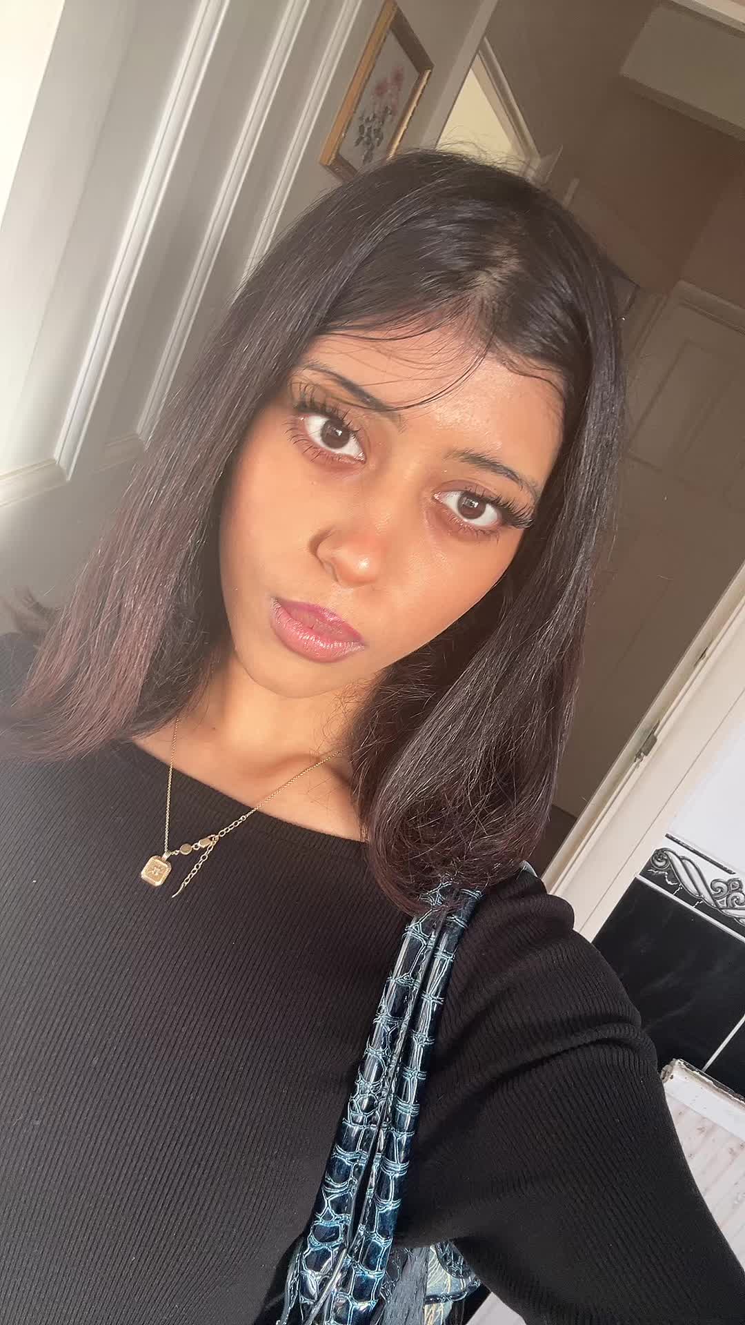 @￼