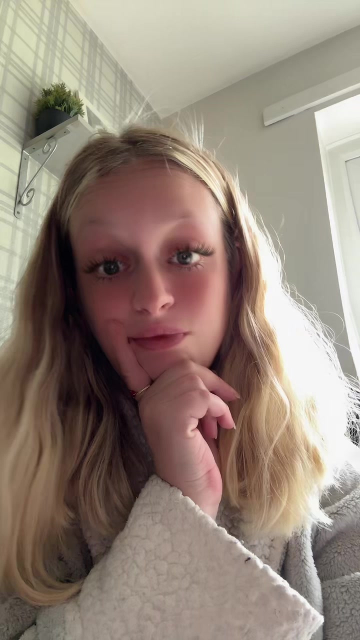 @Alana🧡