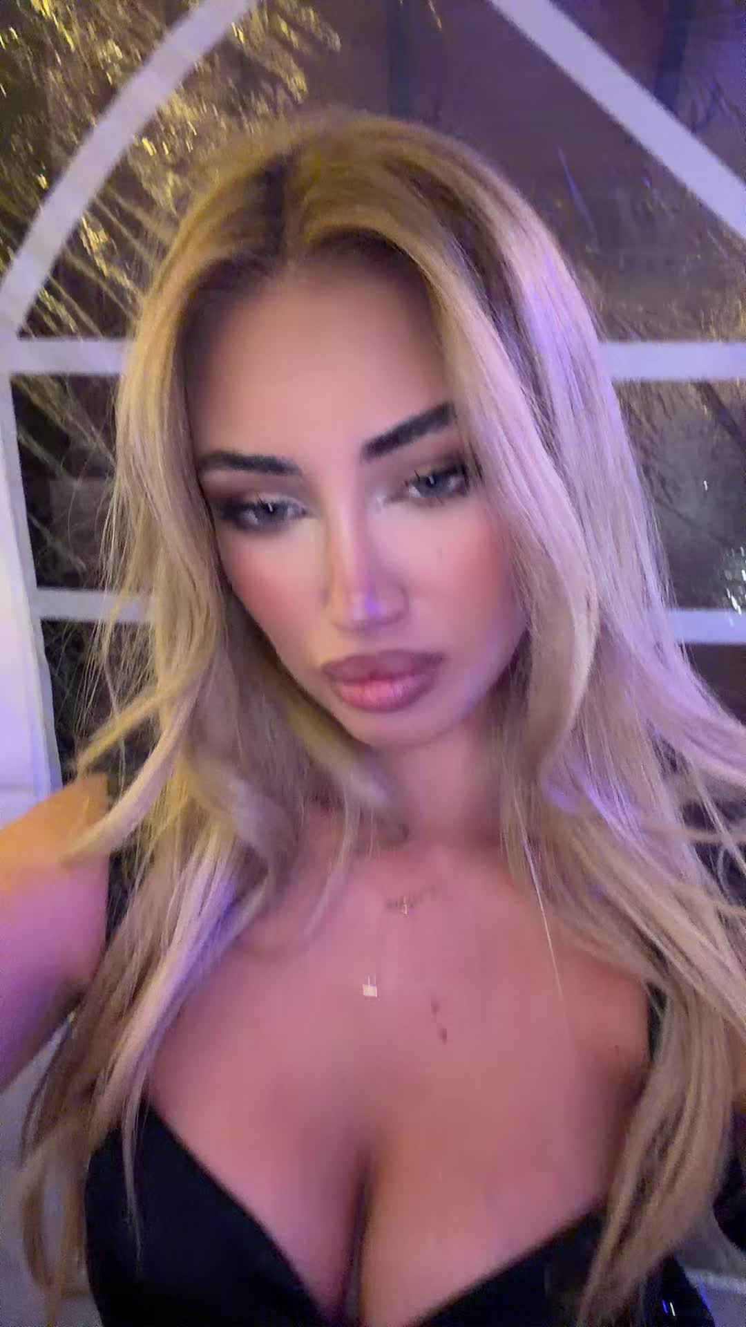 @ZLATINA VELYCHKOVA