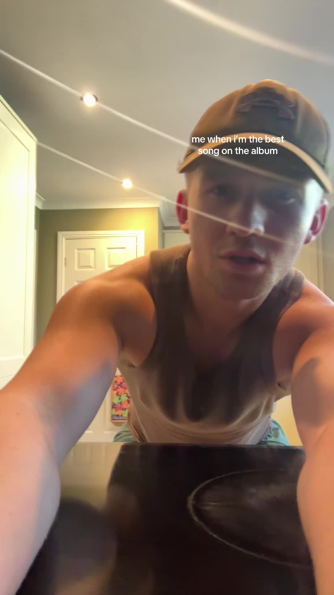 @itzisaacjames