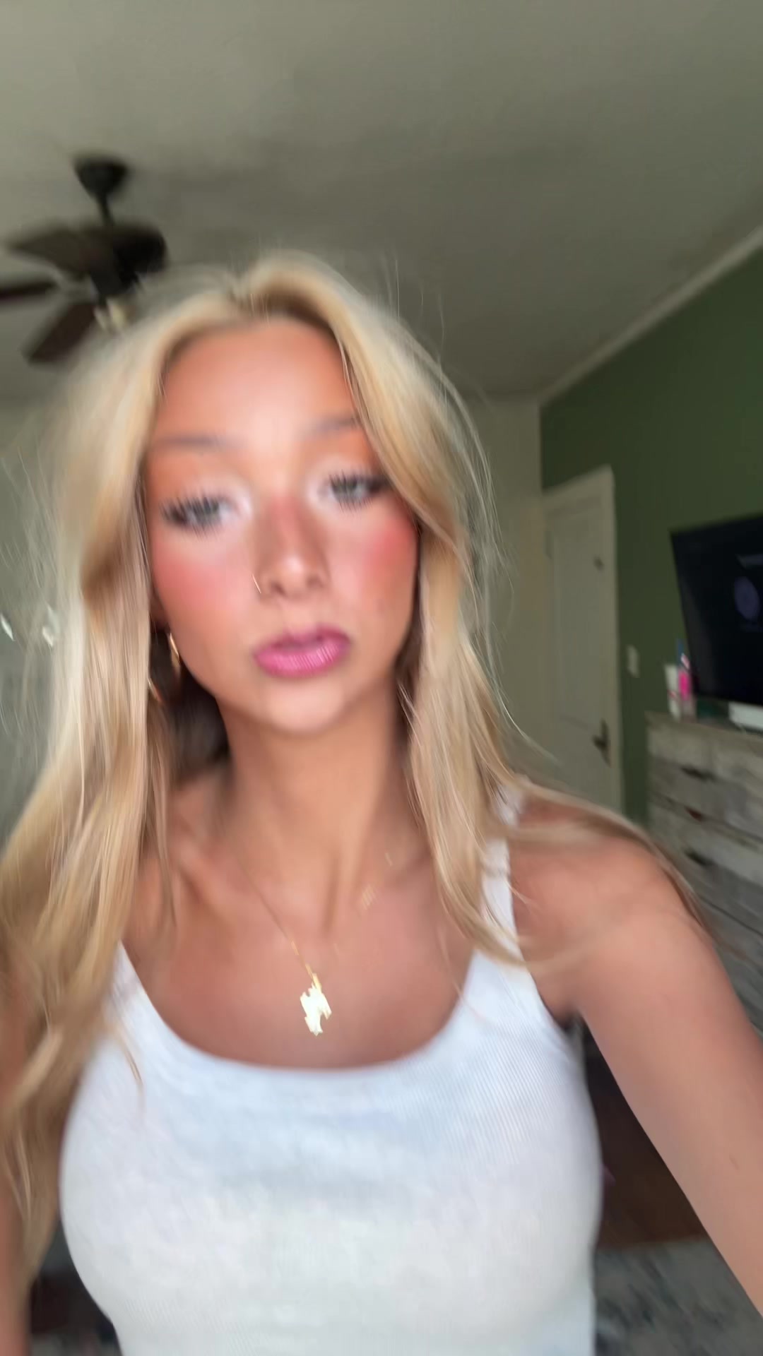 @cool girl