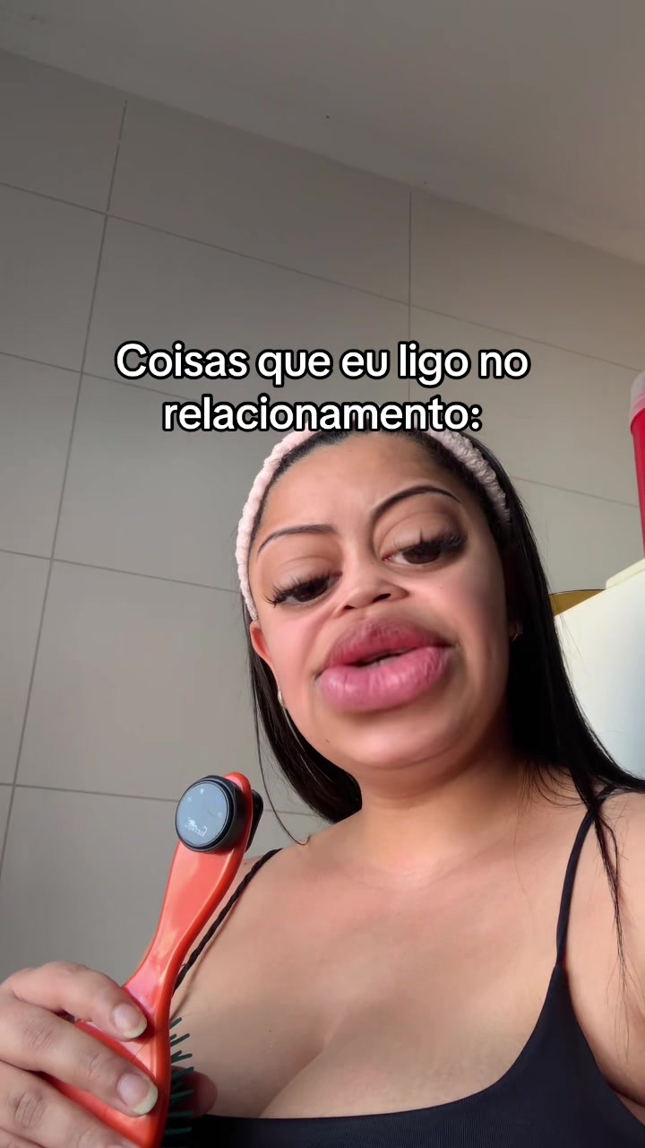@Ana_julia