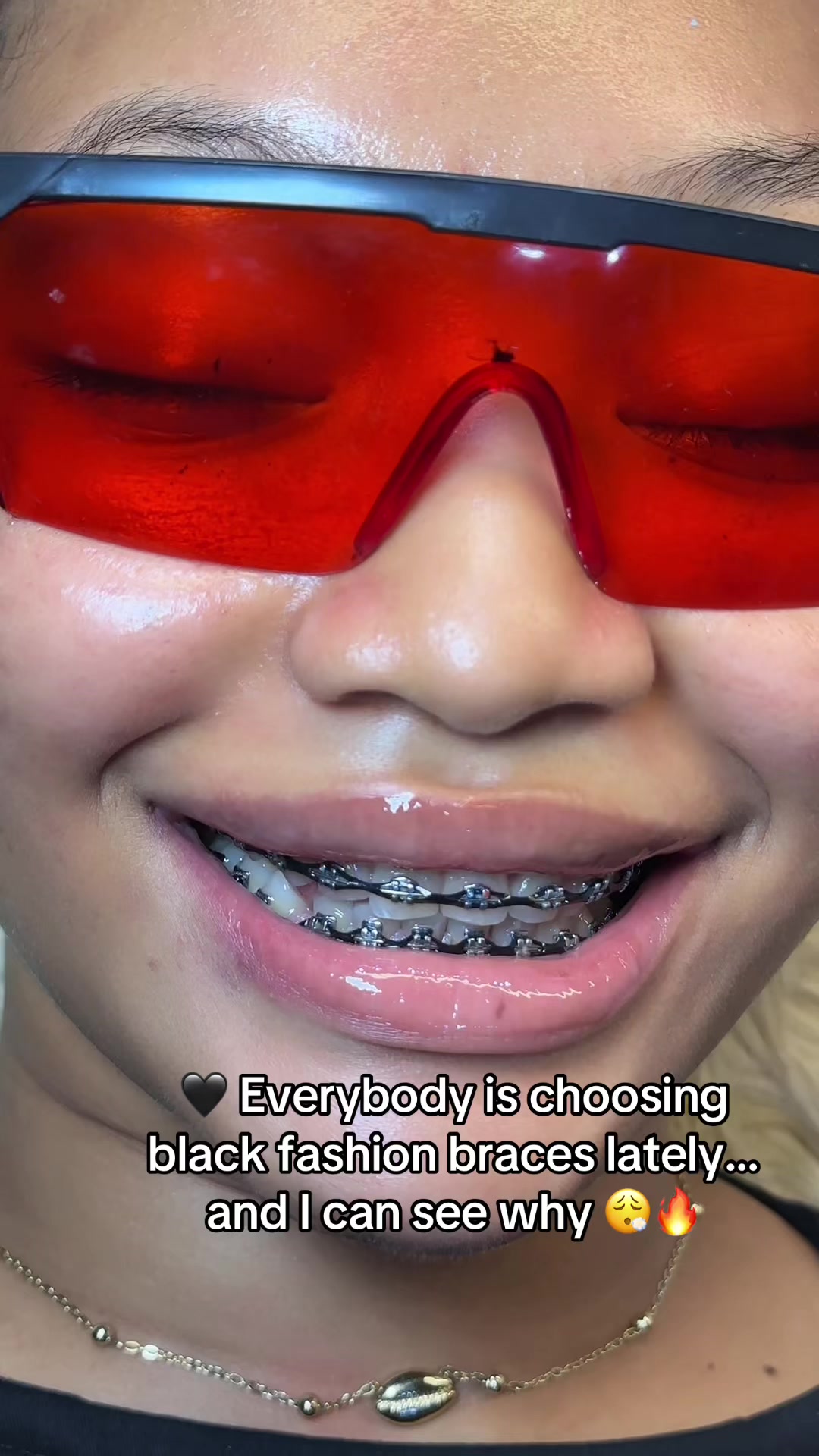 @AGO PALACE LASH&BRACES ARTIST