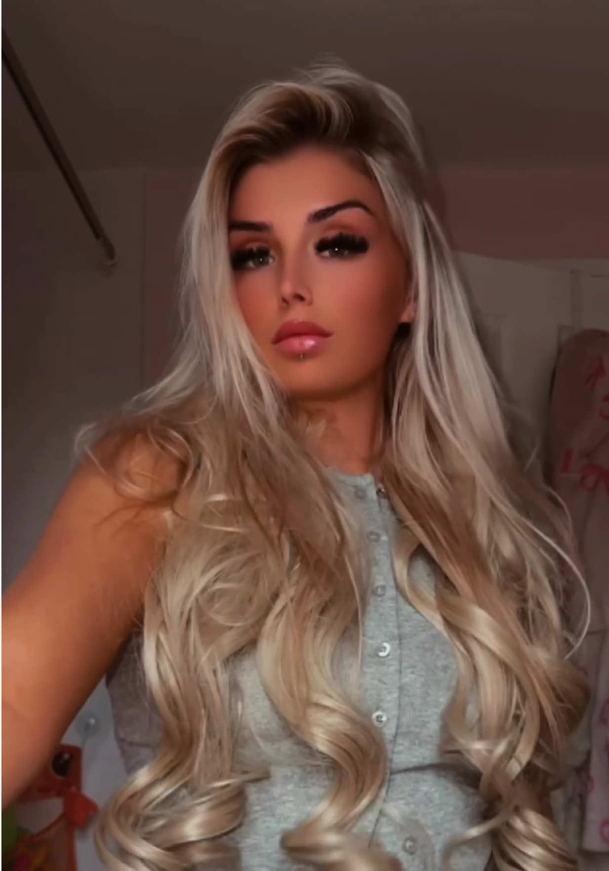 @𝐿𝑒𝒶
