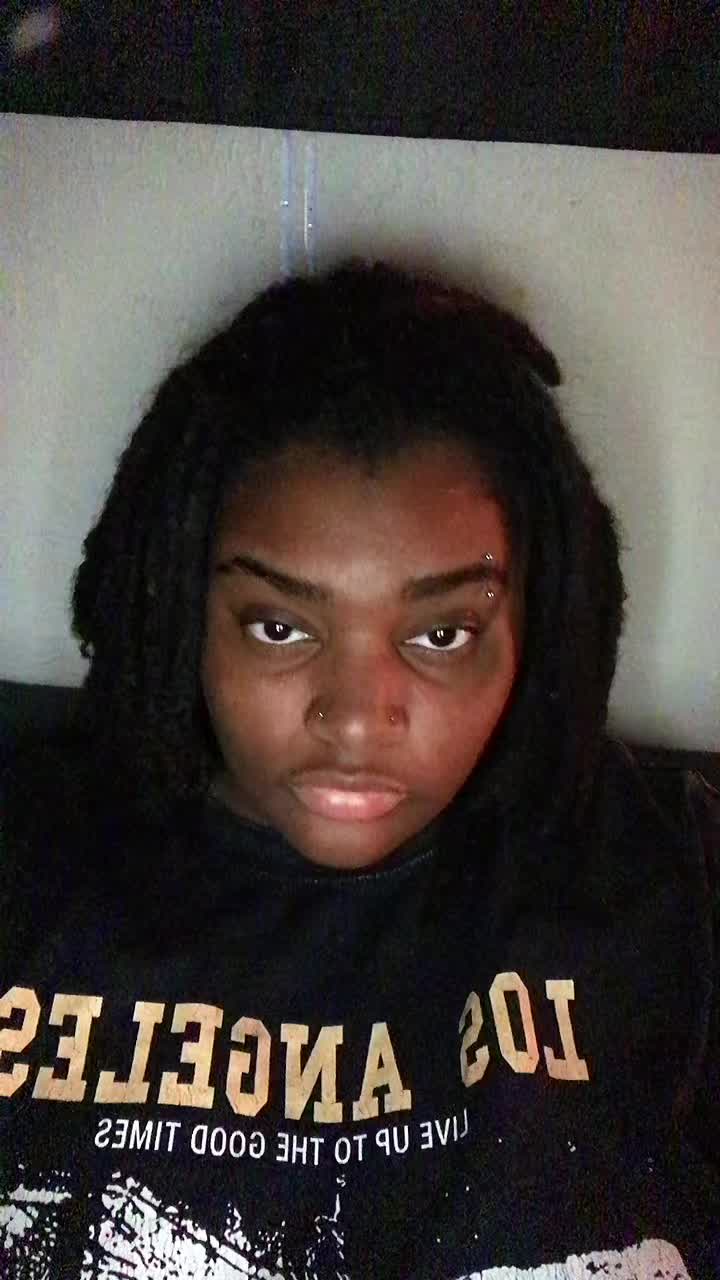 @𝓓𝓸𝓷𝓷𝔂