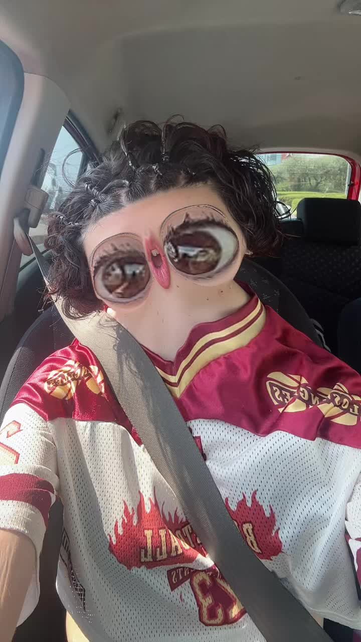 @Rosie_