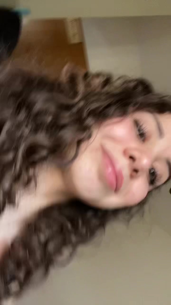 @ale🦢