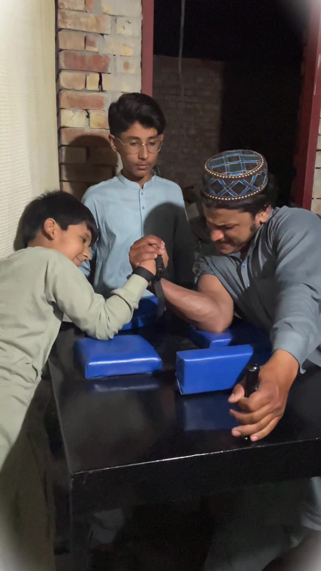 @Hamza Arm wrestling