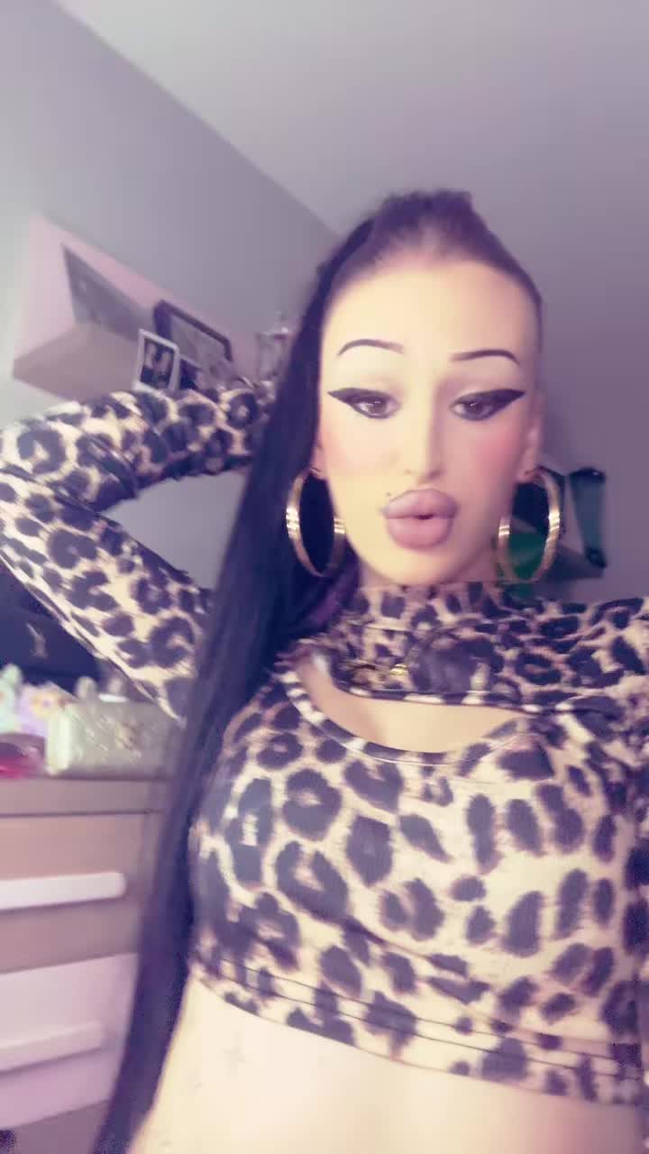 @Chanelitaa