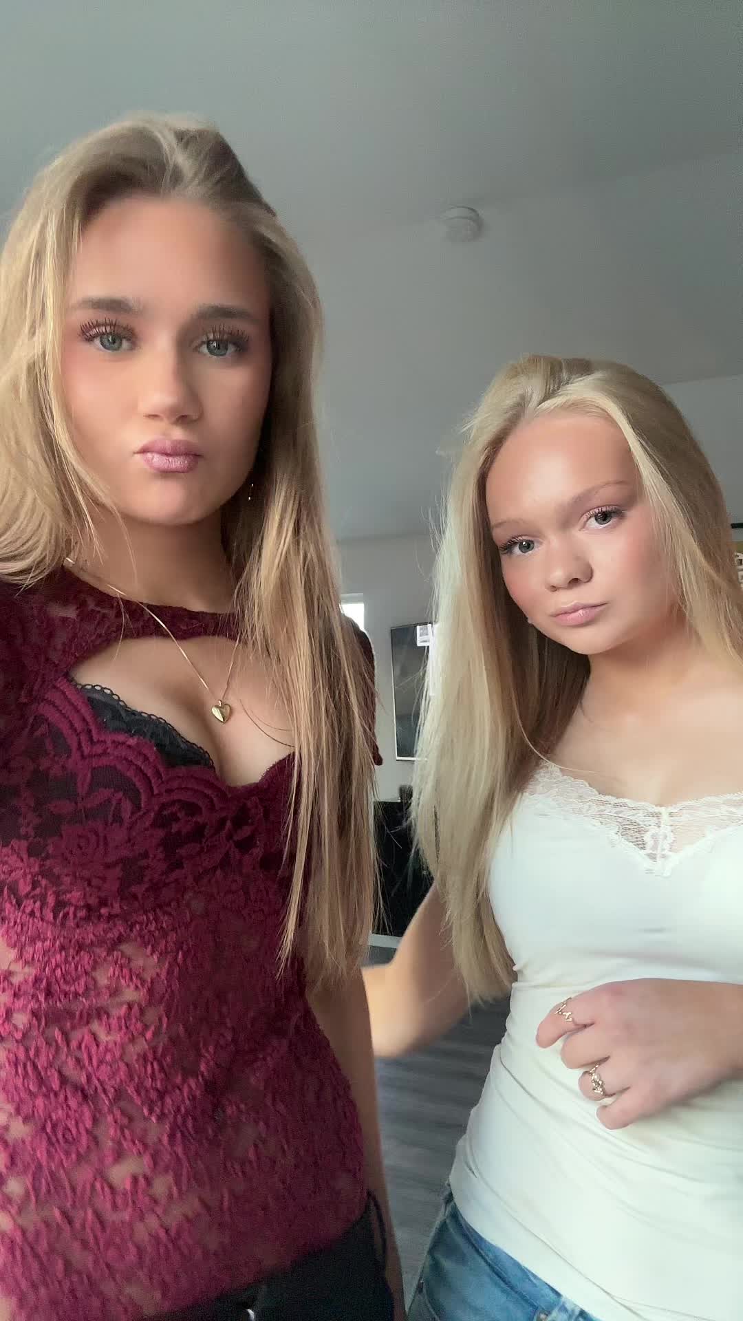 @Elise