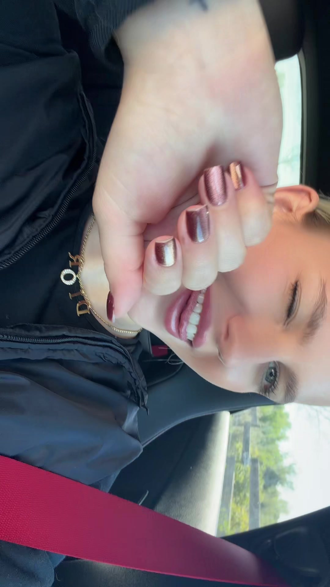 @itsvladameronenn