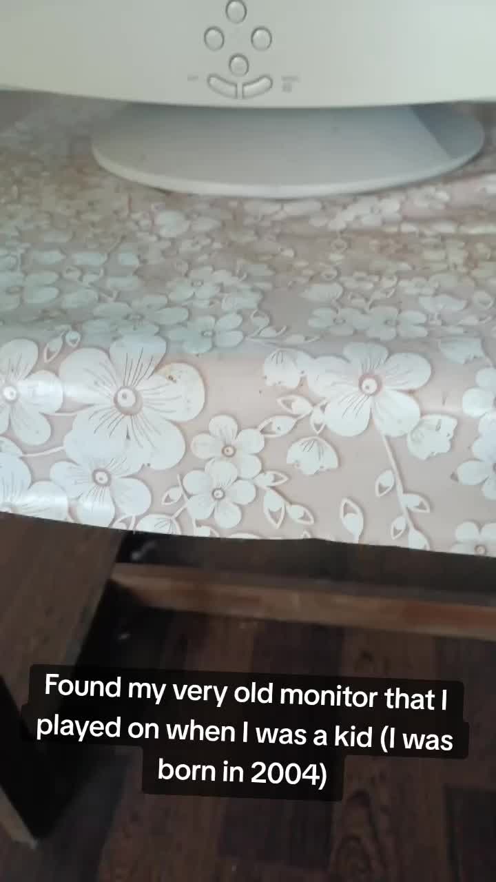 @Broniaa