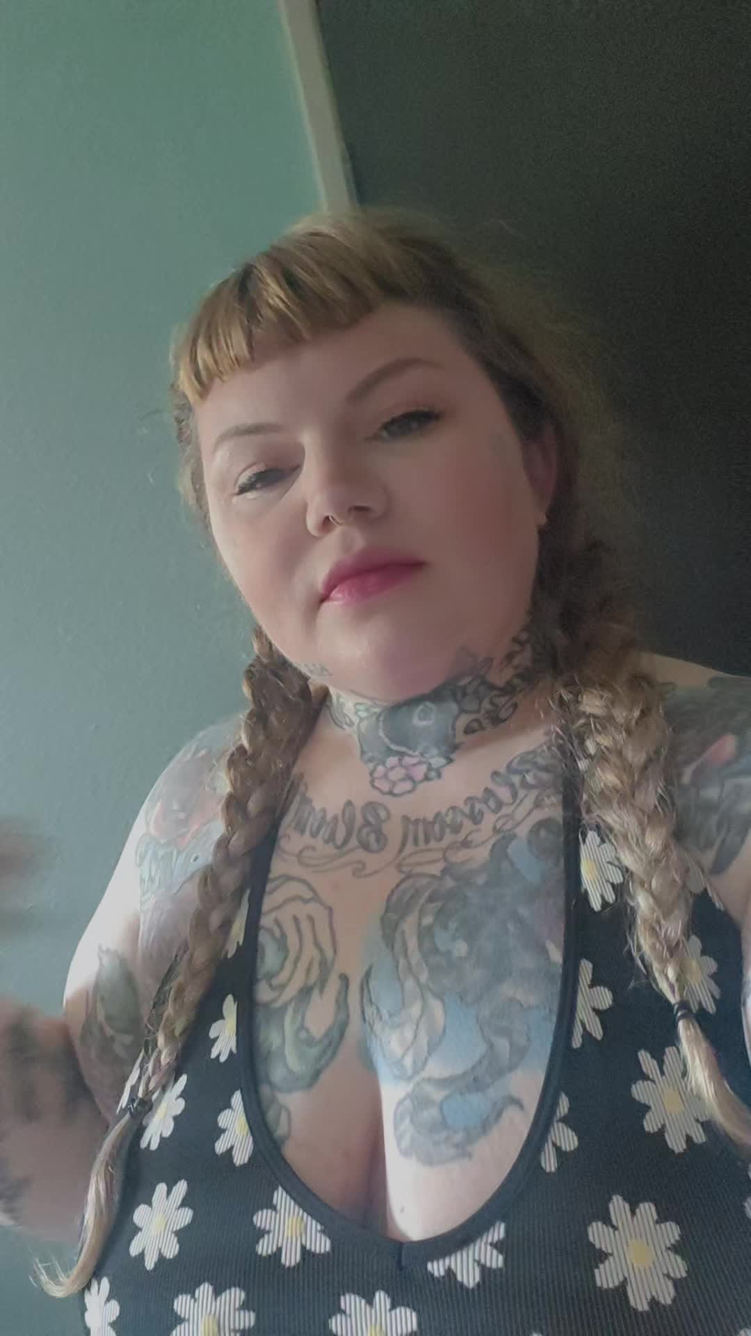@gothxbrat