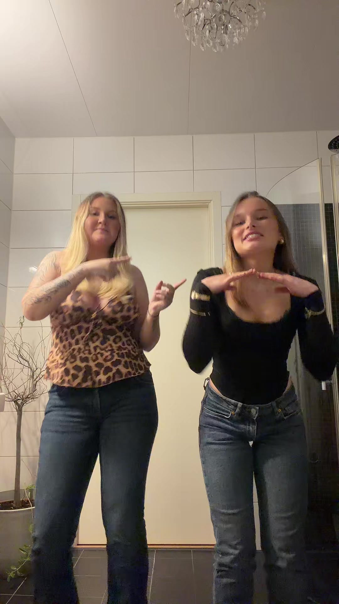 @Nora💞💕💝💖💓