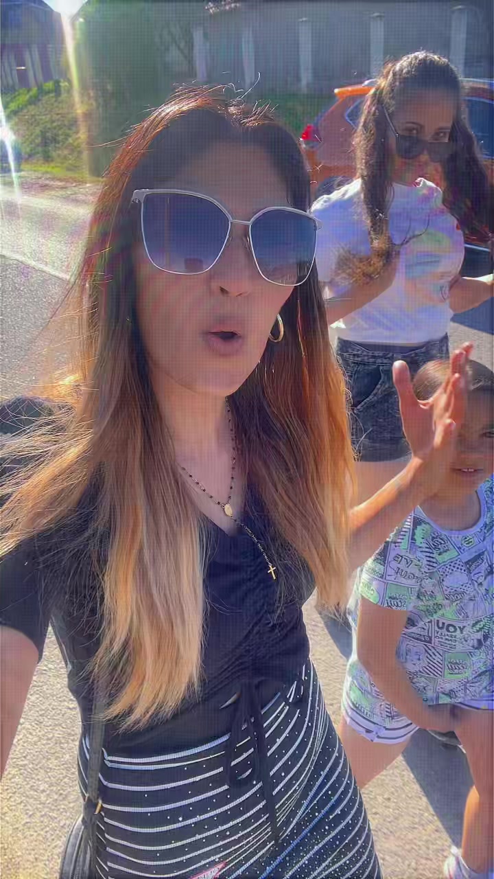 @💞💞Laura brunețica👑 👑