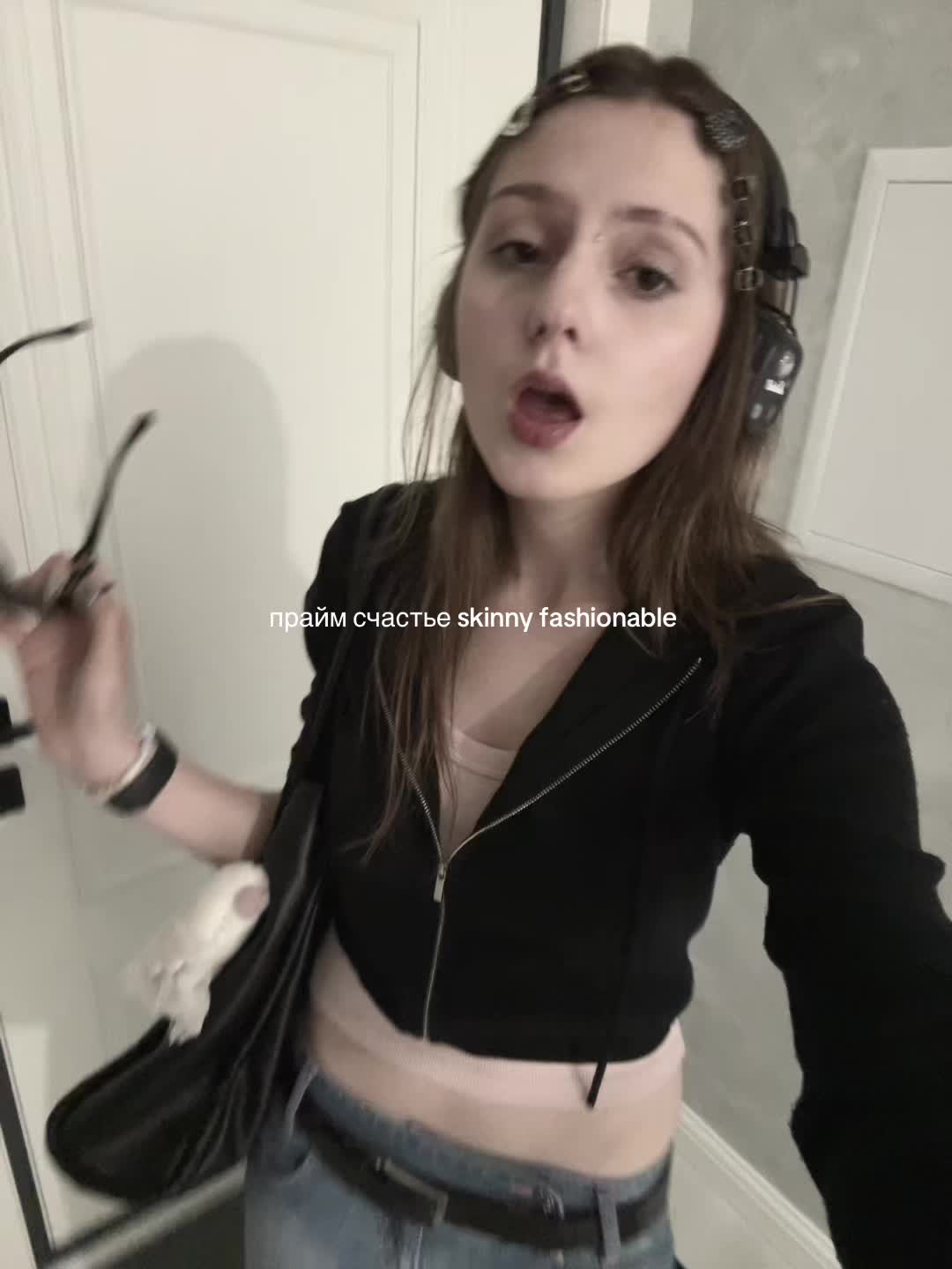@🎧