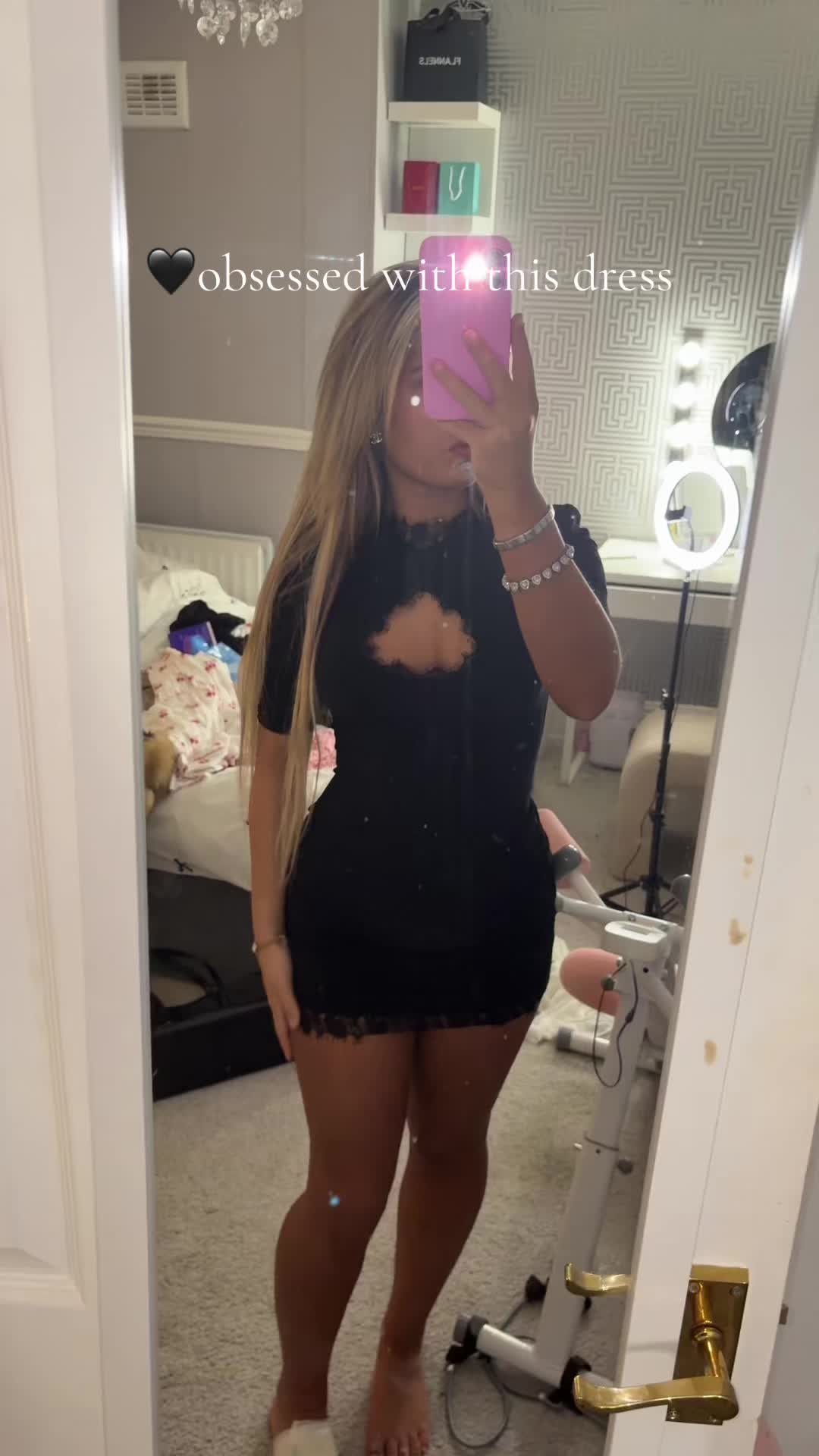 @ℰ
