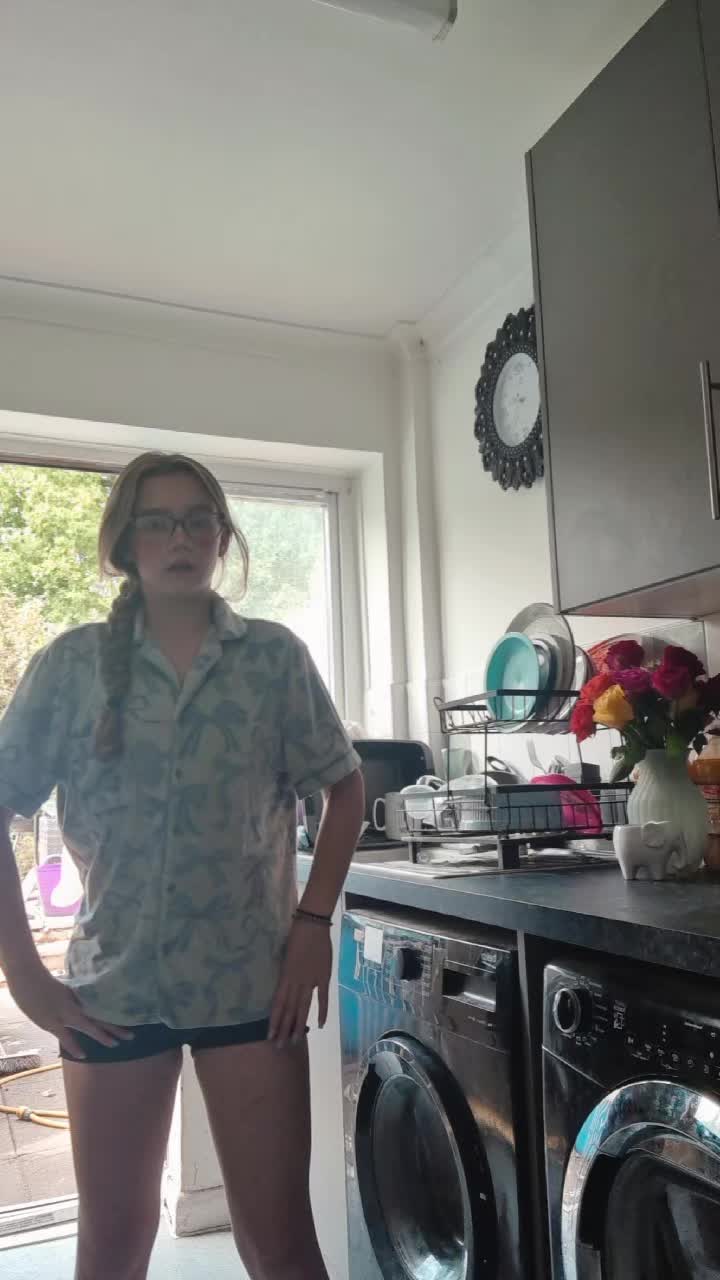 @Urfavgirlie🤏❤