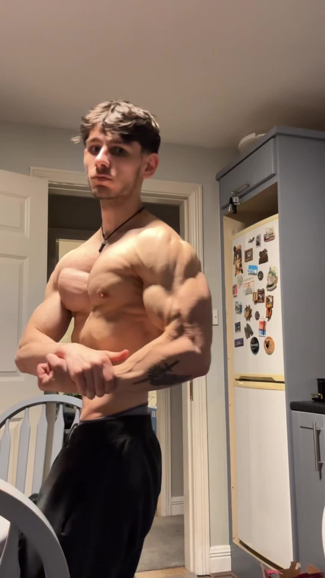@DY
