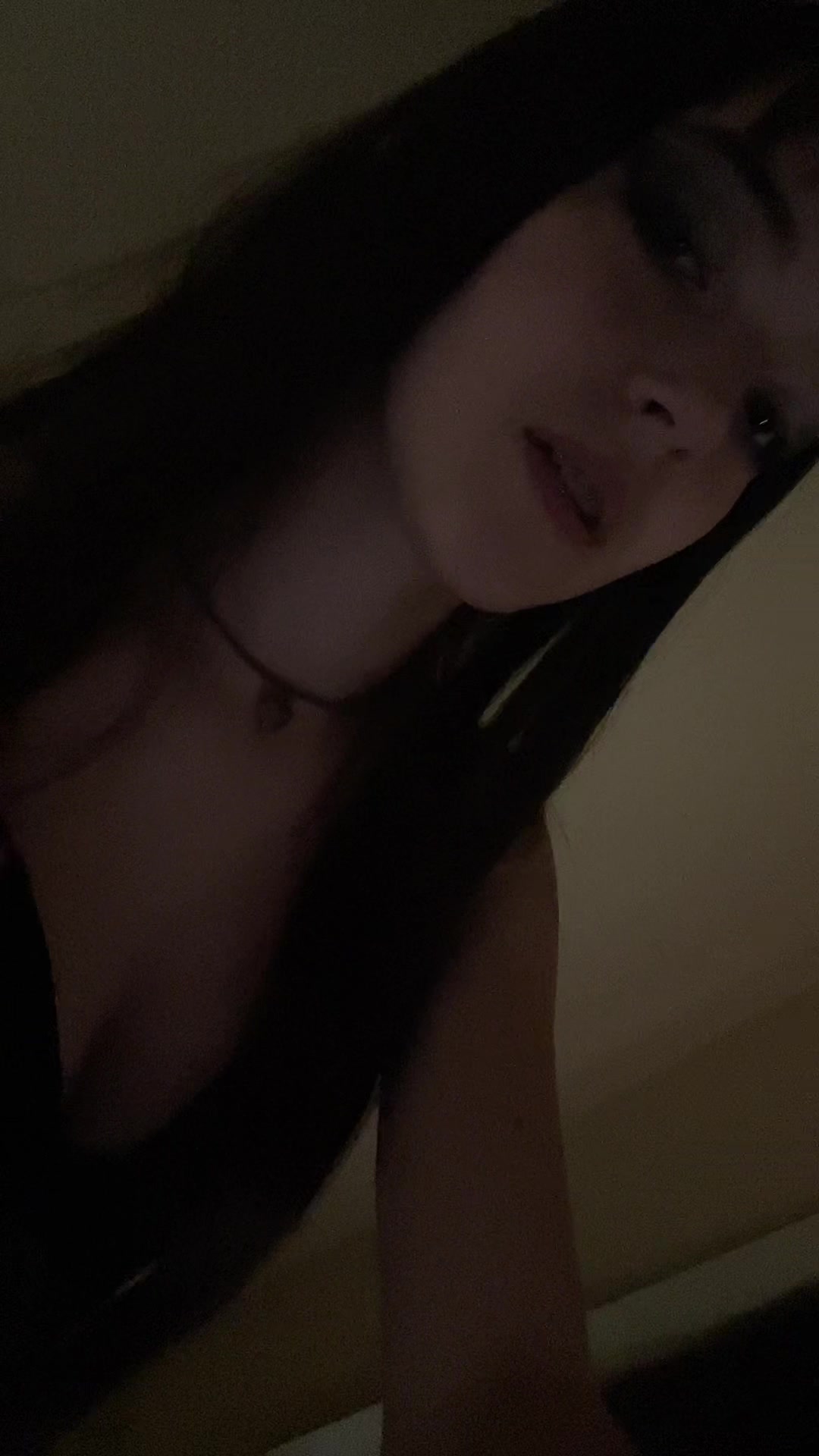 @🧟&zwj;♀️🧟&zwj;♀️