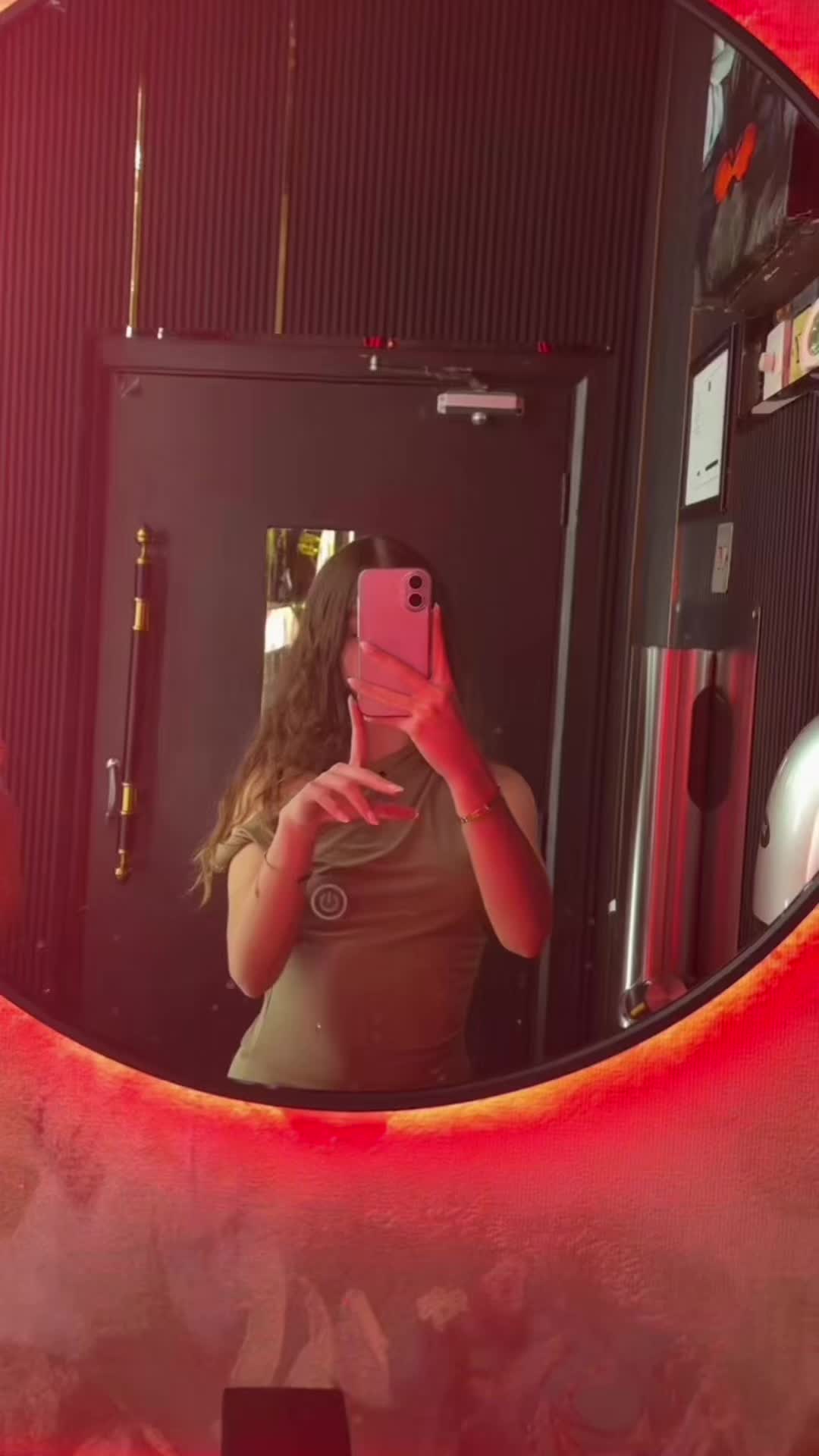 @𝐣𝐮𝐝𝐲🖤'.