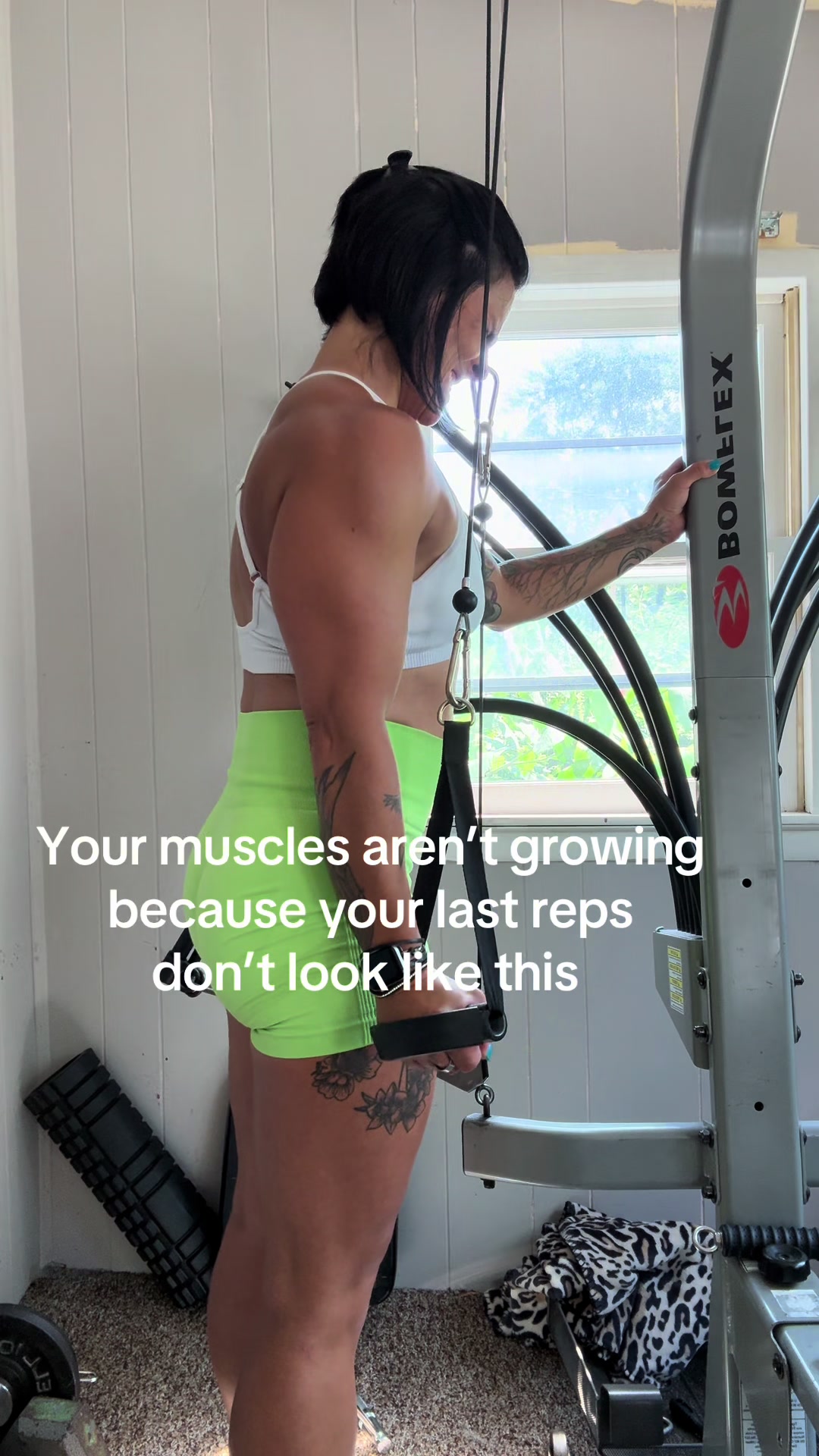 @fitmom_of_4_
