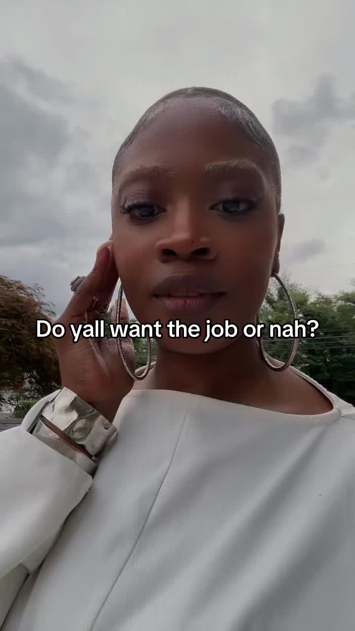 @Ugly Girl | Fashion Archivist