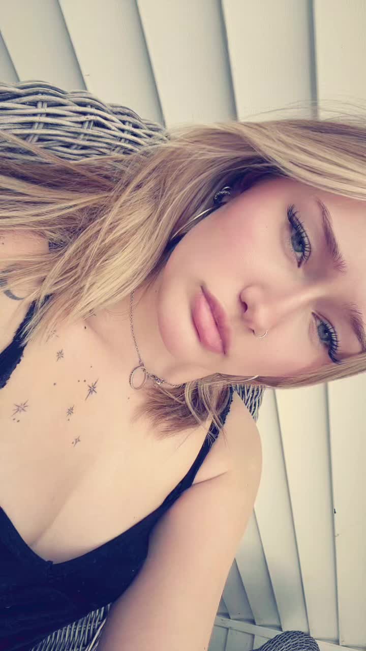 @violet