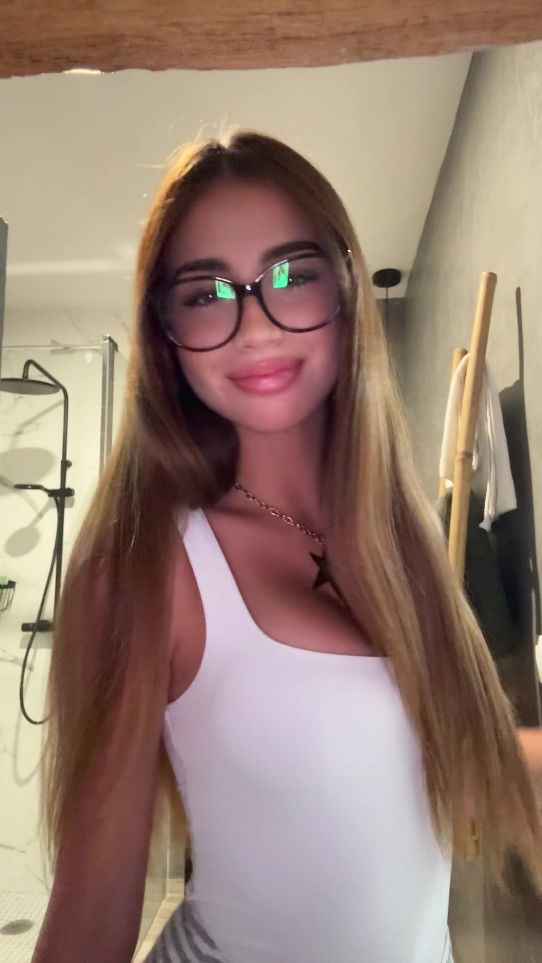 @Maybealexandraa
