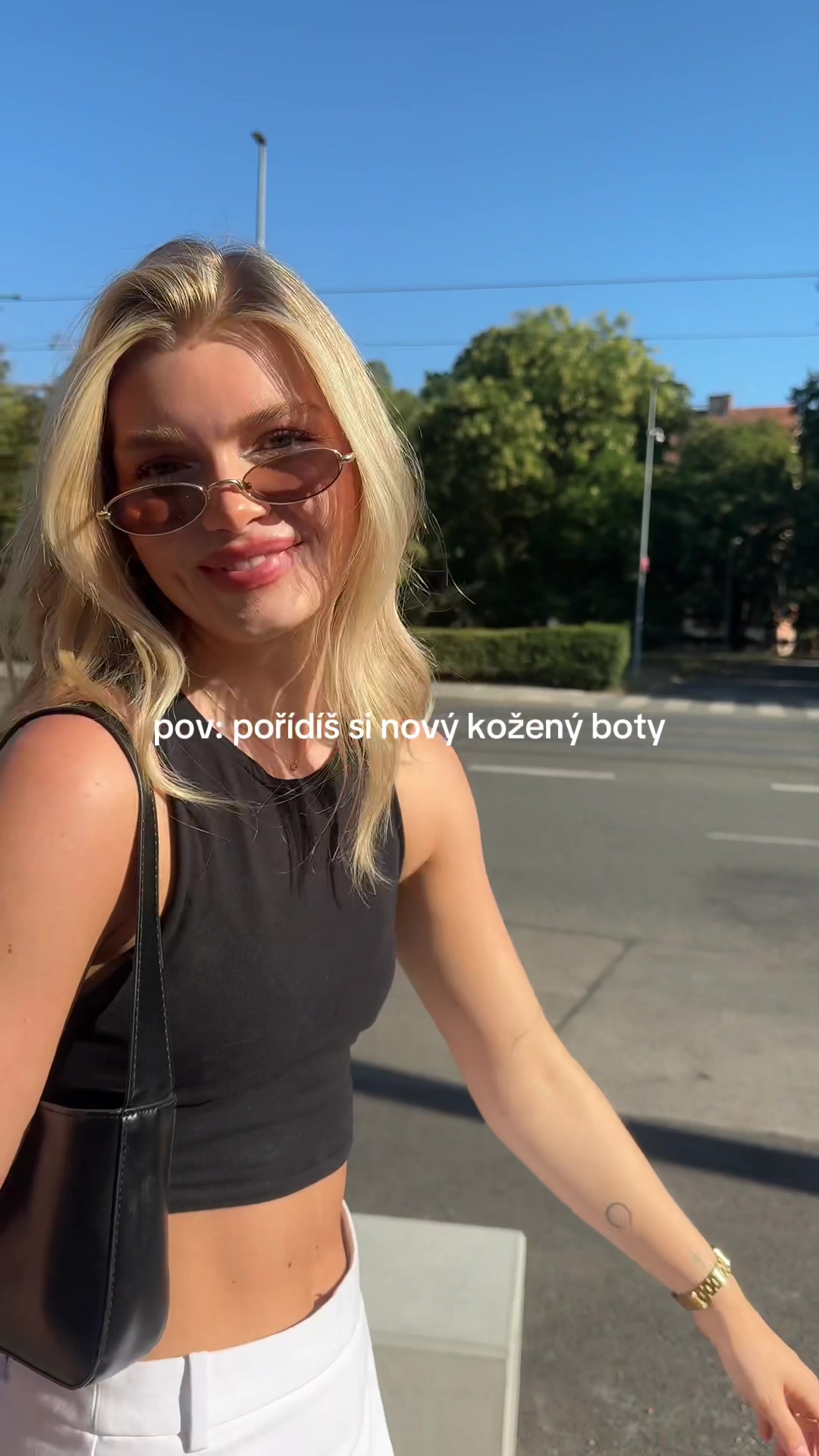 @Caroline Barnettova