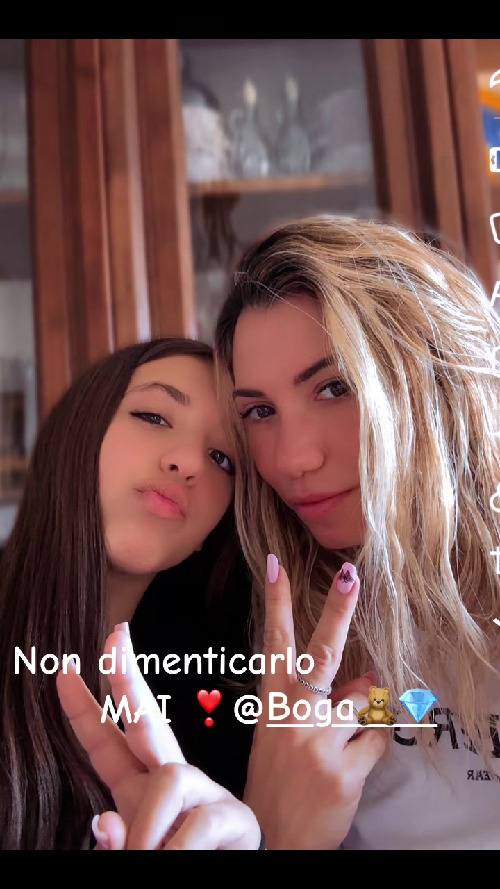 @Simona Menchini