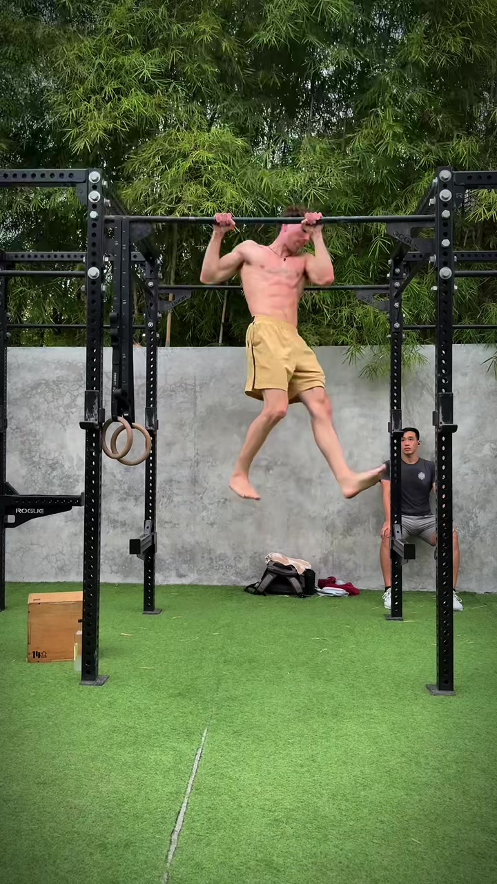 @Akosmarco