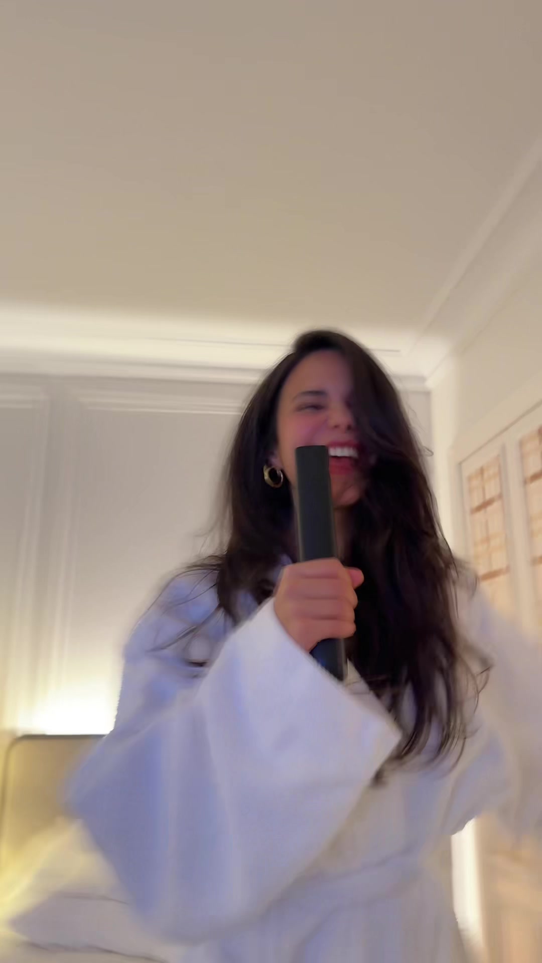 @Elisa