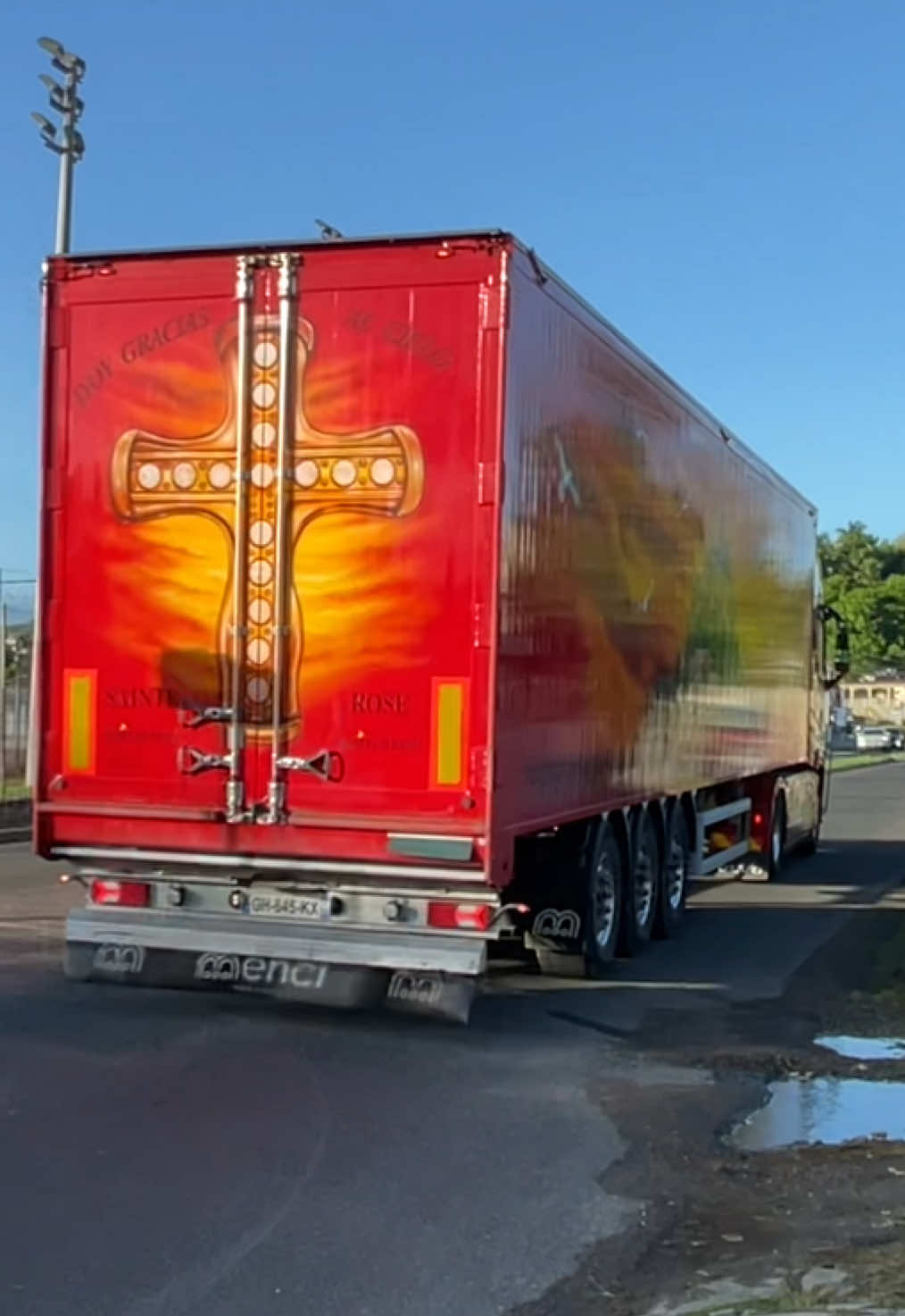 @trucks.gwada