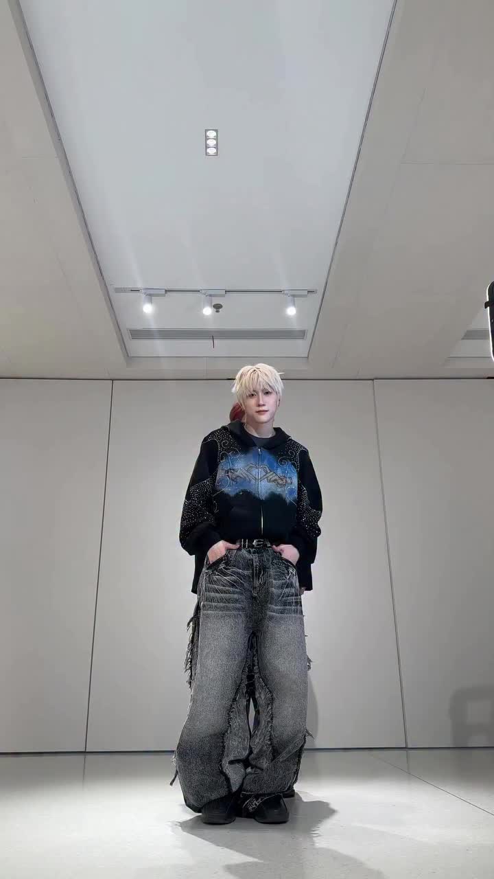 @⋆ ₊ ﾟ ☽ * ₊ ⋆
