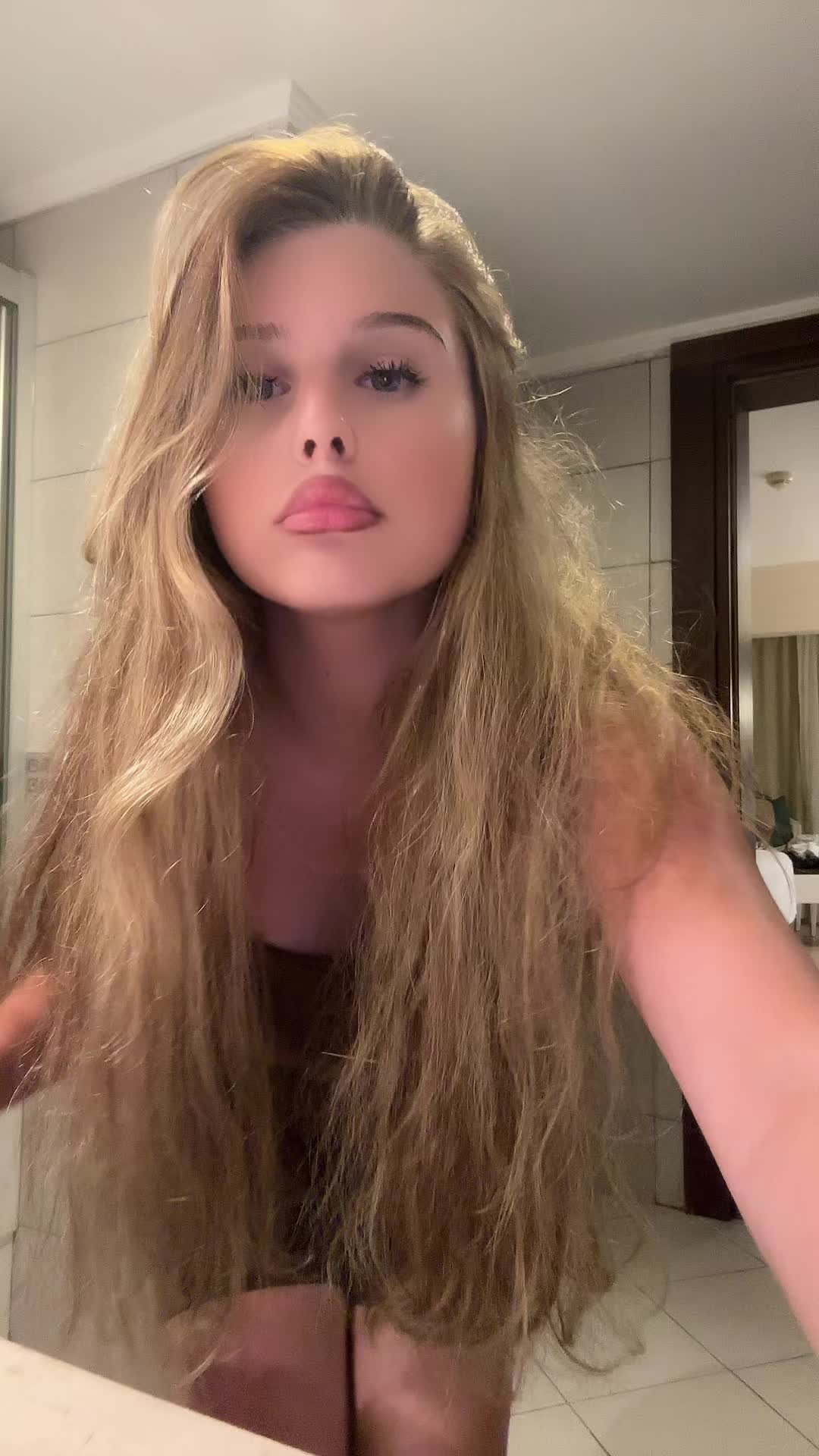 @ℋℴ𝓁𝓊𝒷ℴ𝓋𝒶̀𝒽