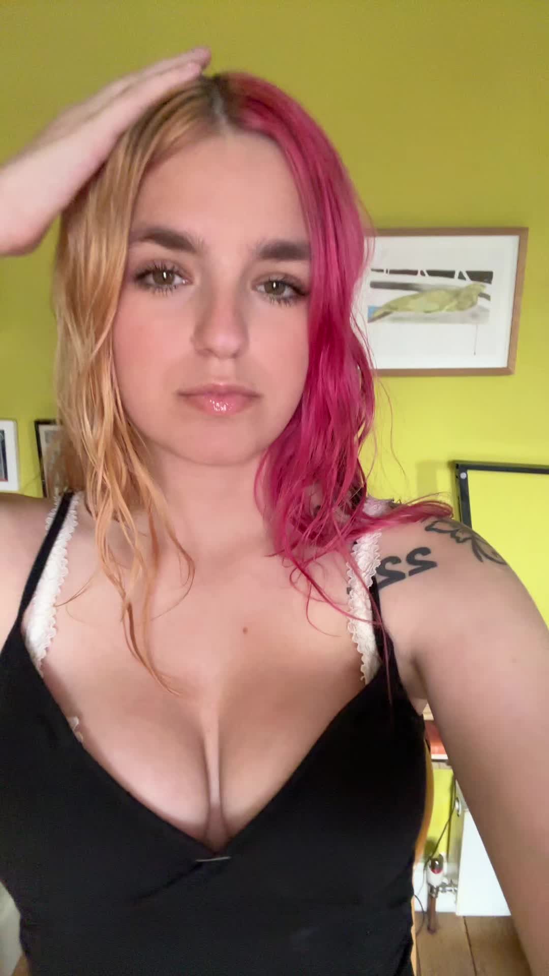 @𝚜𝚞𝚎💋