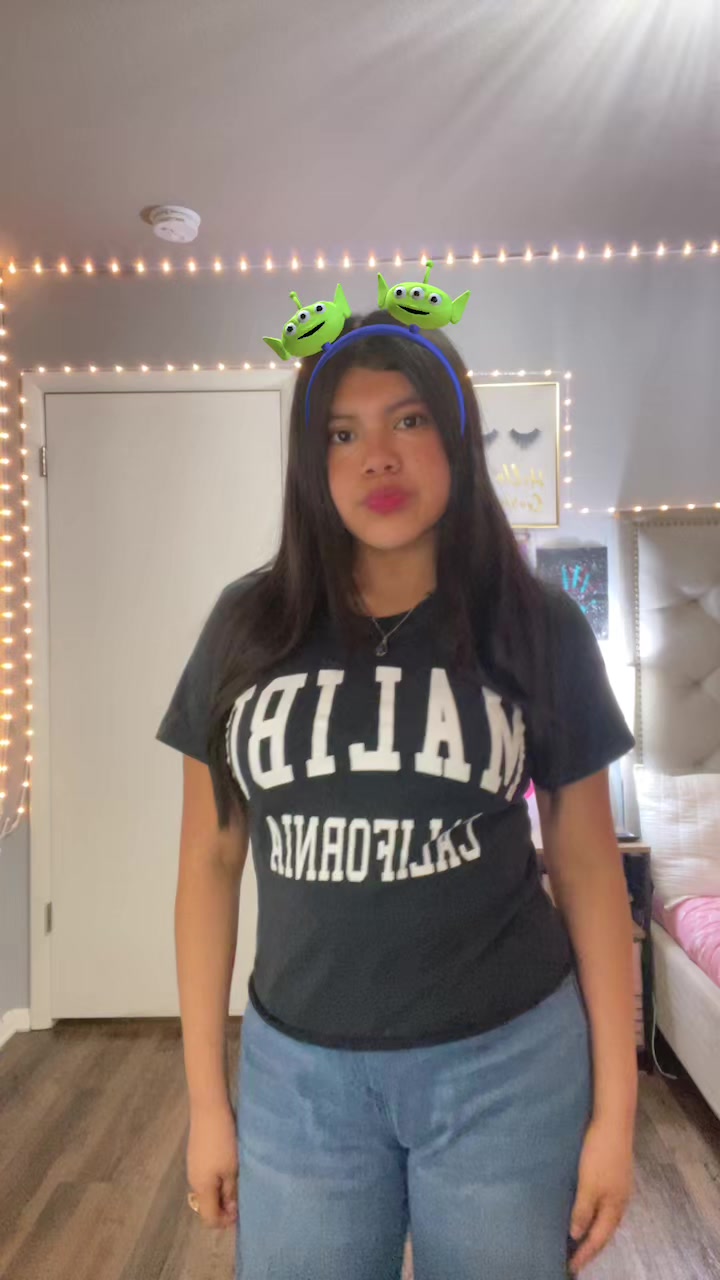 @🎀𝓚𝓪𝓻𝓲𝓷𝓪 𝓜𝓸𝓷𝓽𝓮𝓼🎀