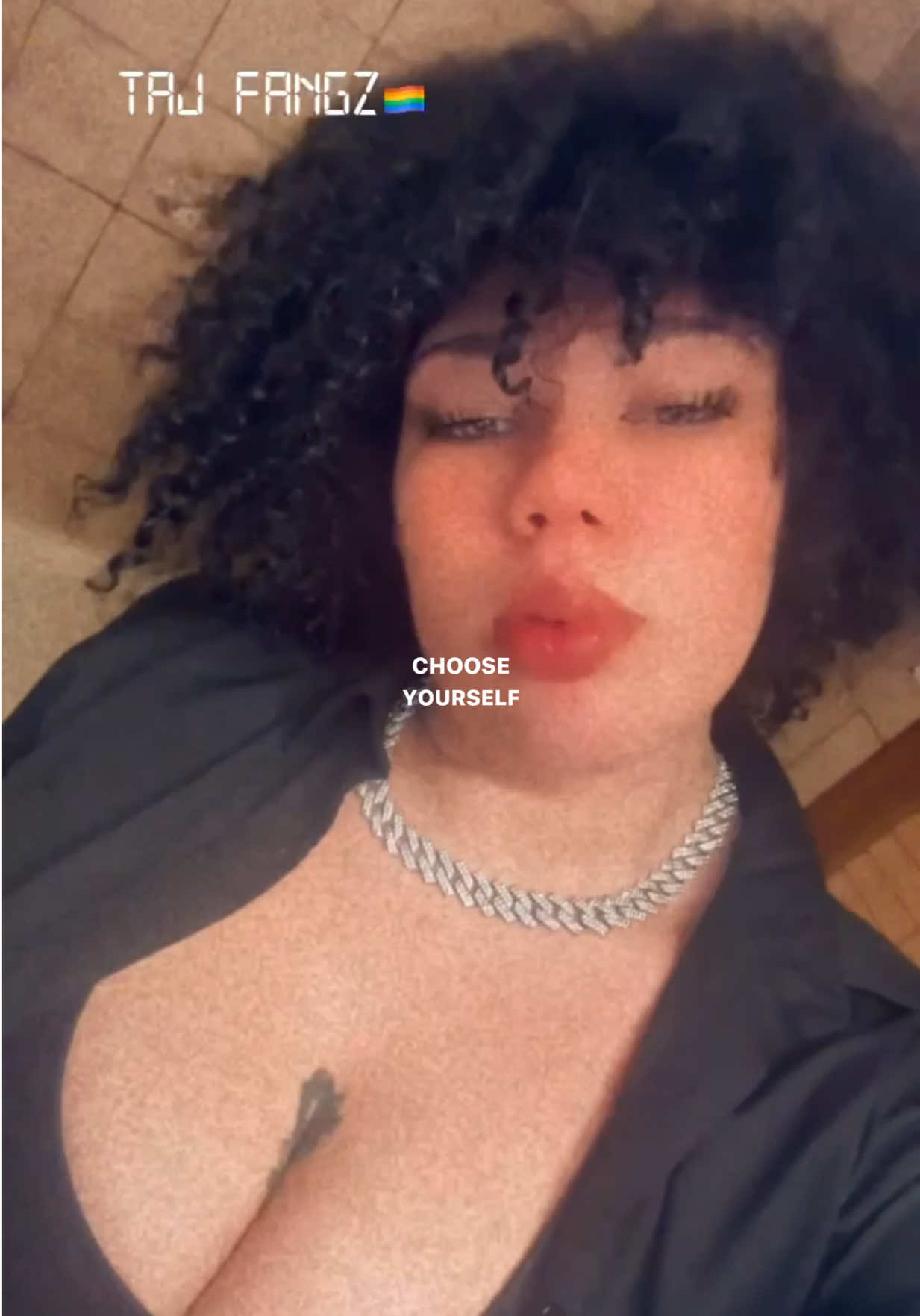 @FangzAlot 💋 🏳️🌈 Taj