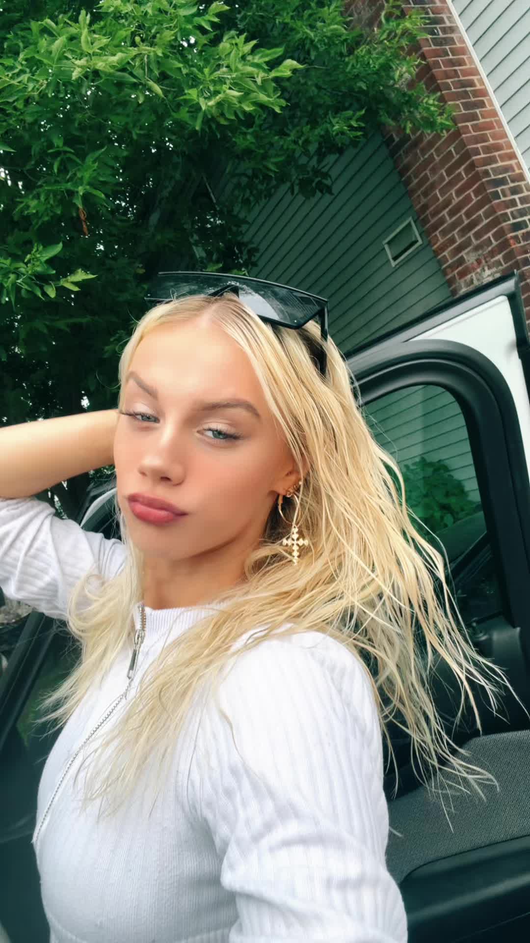@Blondes&Brains